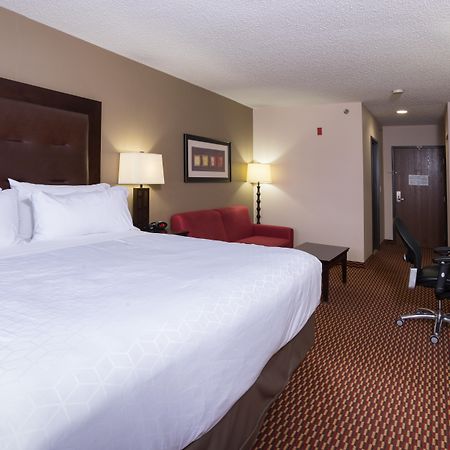 Holiday Inn Express Hartford-Newington By Ihg Εξωτερικό φωτογραφία