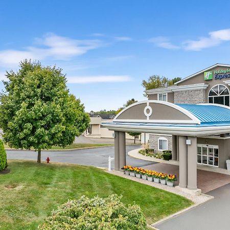 Holiday Inn Express Hartford-Newington By Ihg Εξωτερικό φωτογραφία