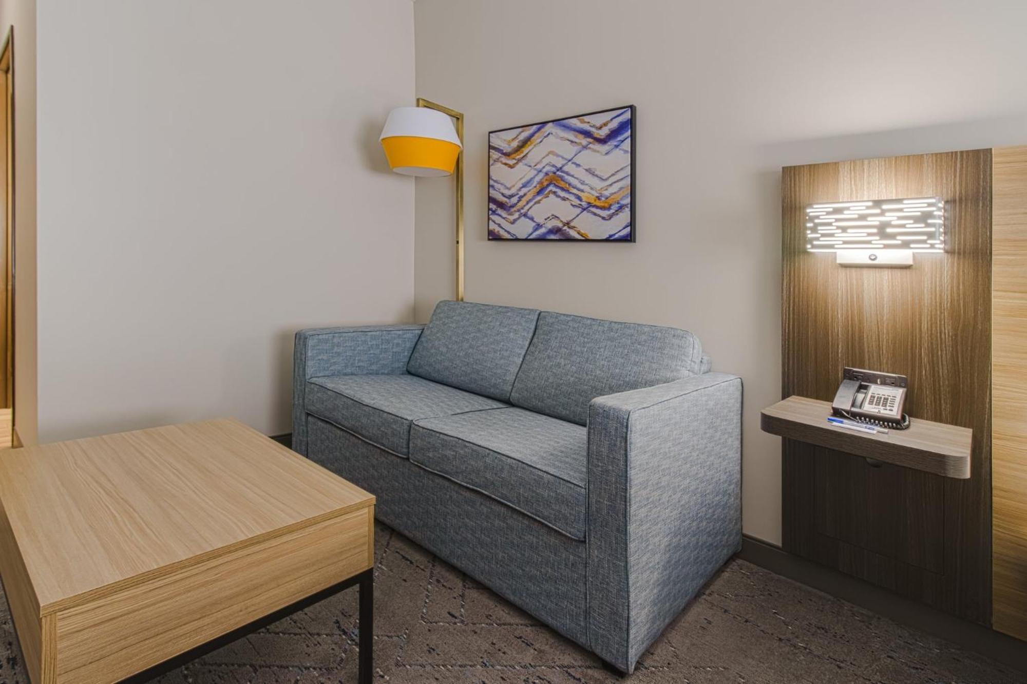 Holiday Inn Express Hartford-Newington By Ihg Εξωτερικό φωτογραφία