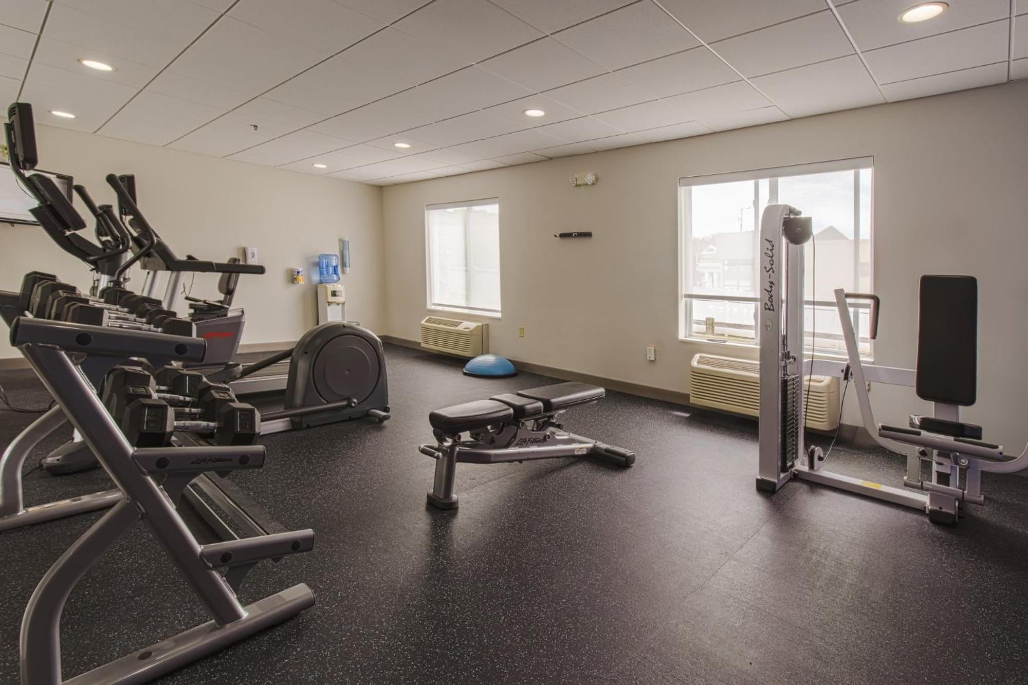 Holiday Inn Express Hartford-Newington By Ihg Εξωτερικό φωτογραφία