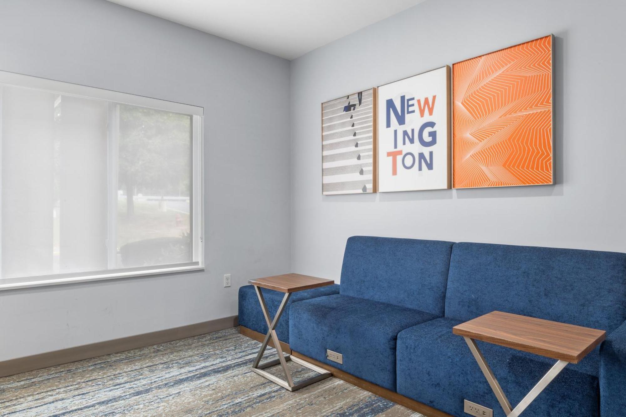 Holiday Inn Express Hartford-Newington By Ihg Εξωτερικό φωτογραφία