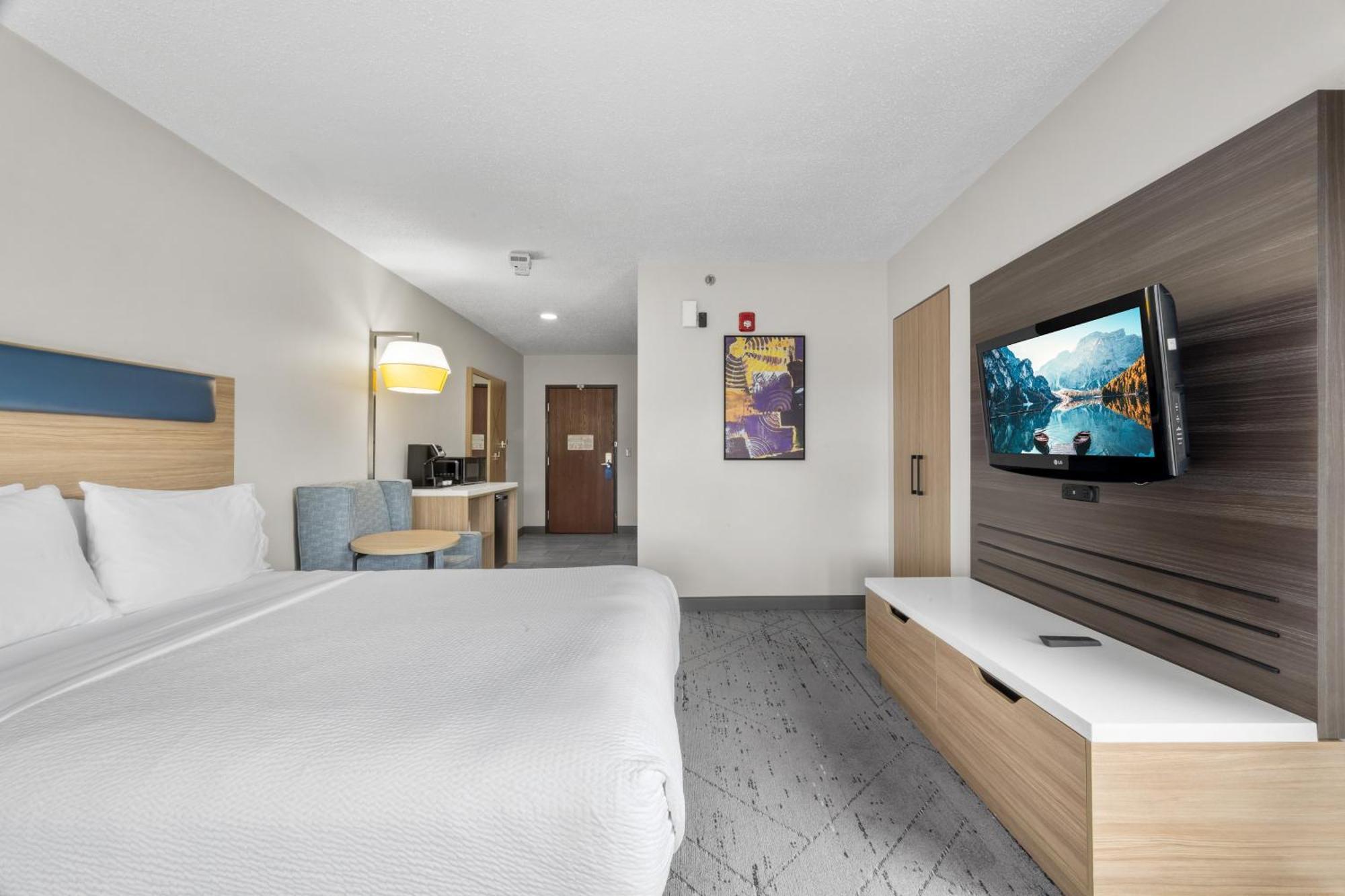Holiday Inn Express Hartford-Newington By Ihg Εξωτερικό φωτογραφία
